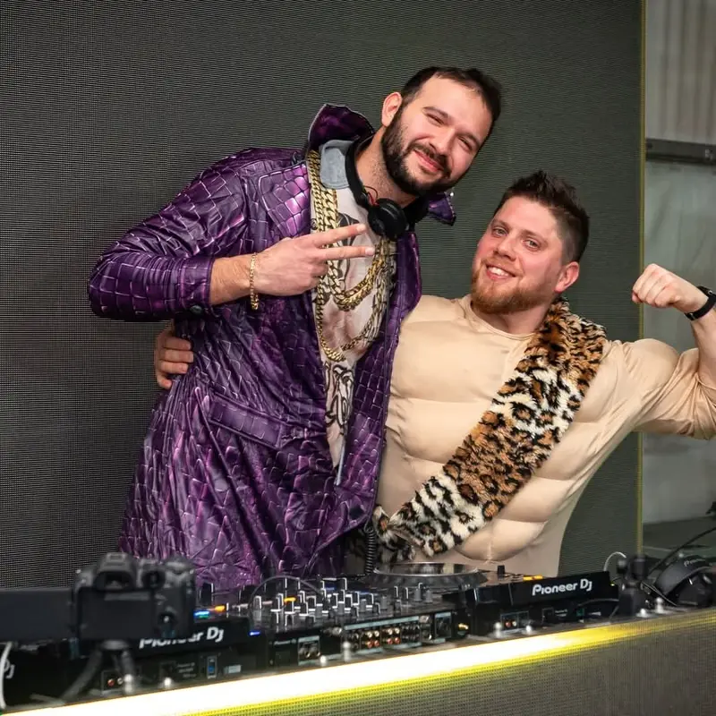 I DJ del Limonando in consolle